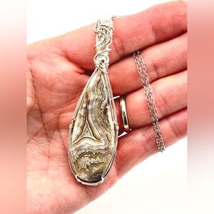 HANDMADE Crazy Lace Agate Silver Plated Wire Wrapped Bold Pendant Necklace